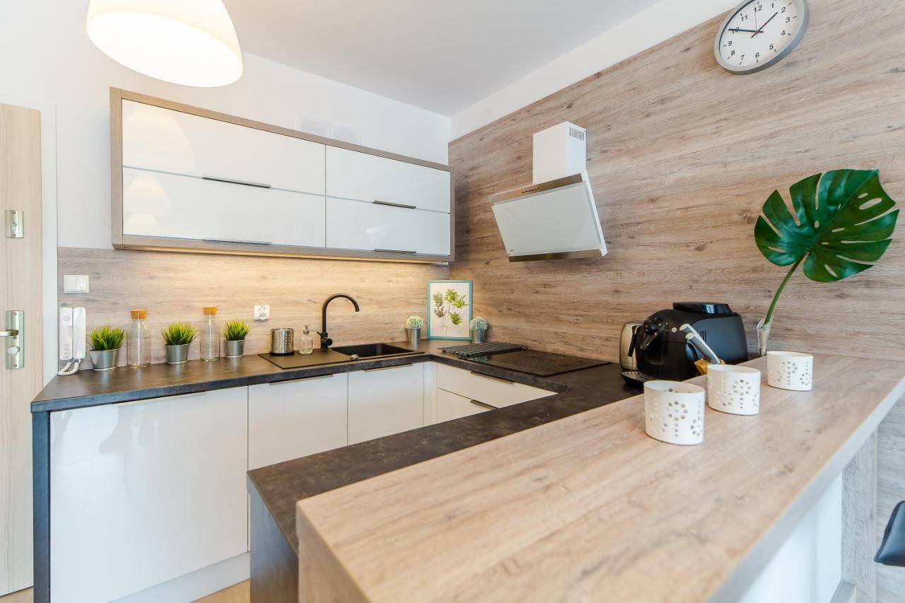 Apartamenty Familijne- Os Feniks Kolobrzeg Exterior photo
